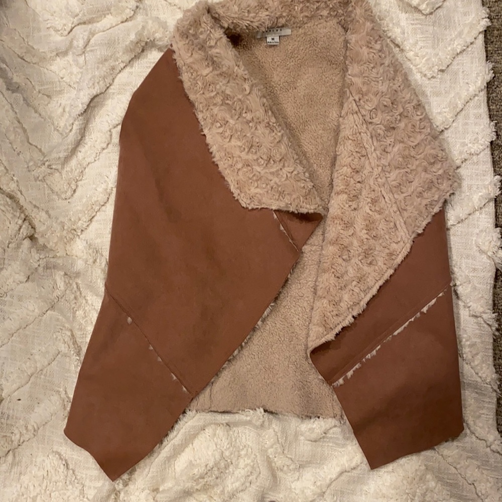 Fur vest
